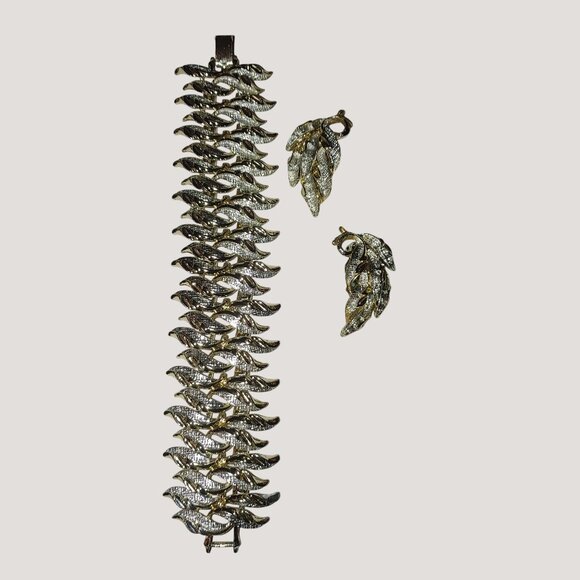 Amerique Two Tone Gold Silver Leaf Motif Vintage Bracelet Clip On Earrings Set - Picture 9 of 16